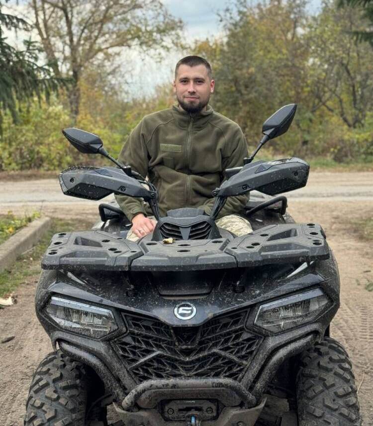 «Якщо вдома все добре – то на позиціях легко», –  молодший лейтенант Дмитро Сурін