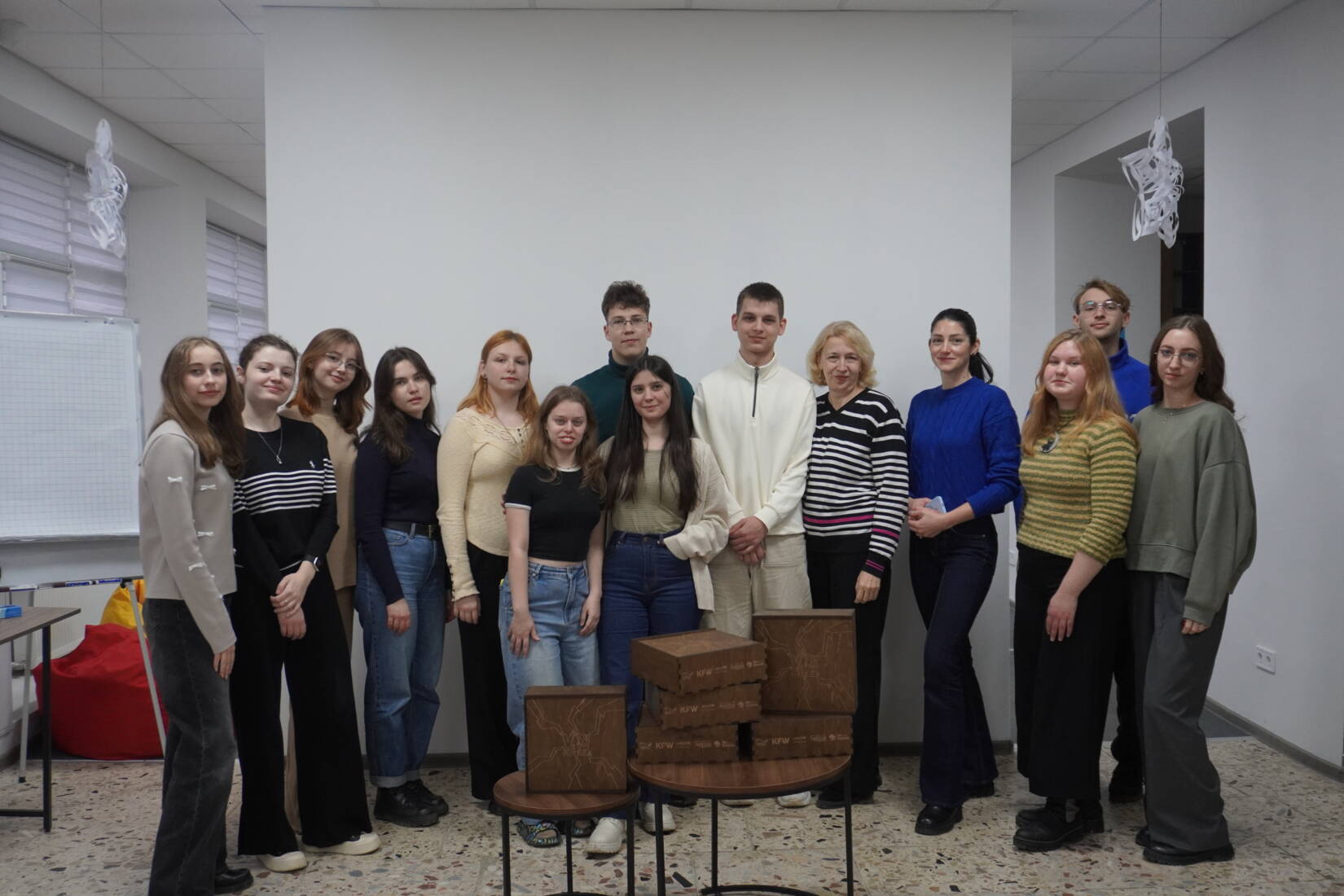 Команда студентів УжНУ створила настільну гру про екологію України – з антагоністами, змовами і реальними катастрофами